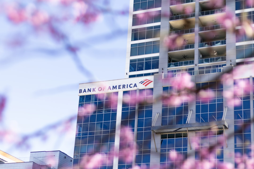 découvrez nos services bancaires personnalisés conçus pour répondre à tous vos besoins financiers, avec sécurité et efficacité.