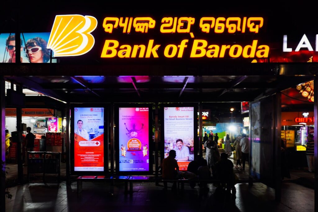 découvrez nos services bancaires personnalisés pour gérer vos finances en toute sécurité et simplicité.