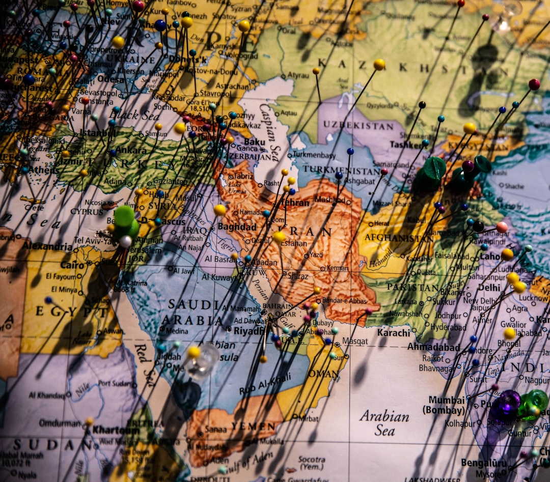 découvrez les technologies géospatiales pour analyser, visualiser et interpréter les données liées à la localisation et à l'espace.
