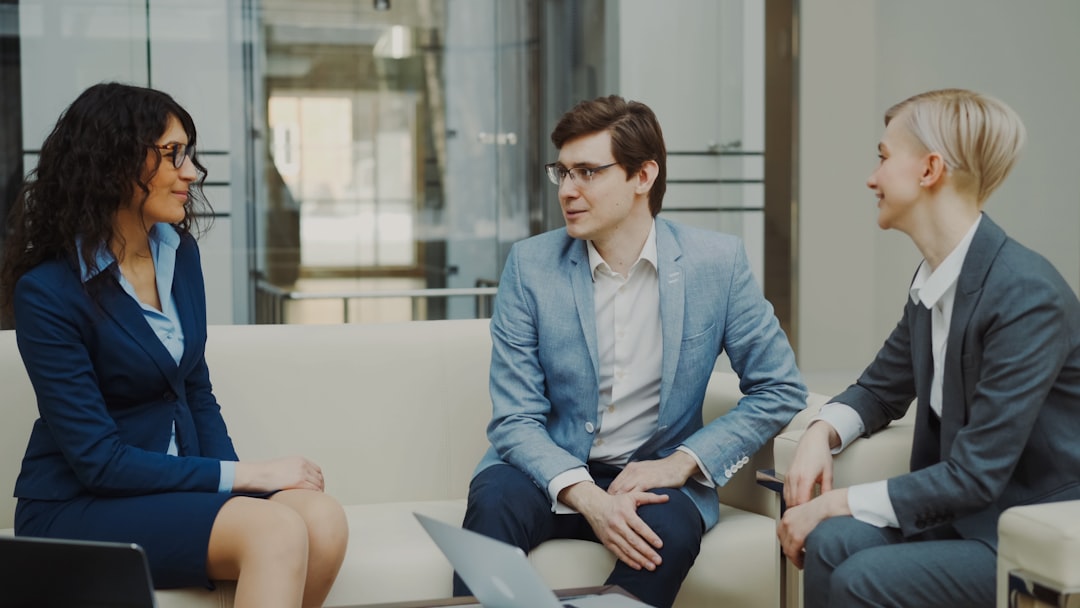découvrez comment optimiser la communication interne au sein de votre entreprise pour renforcer la collaboration, améliorer la productivité et engager vos équipes efficacement.